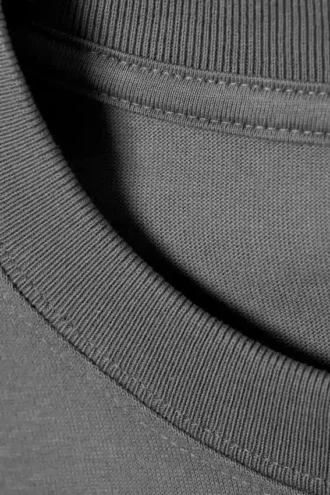 Camiseta holgada de manga larga – Gris polvoriento