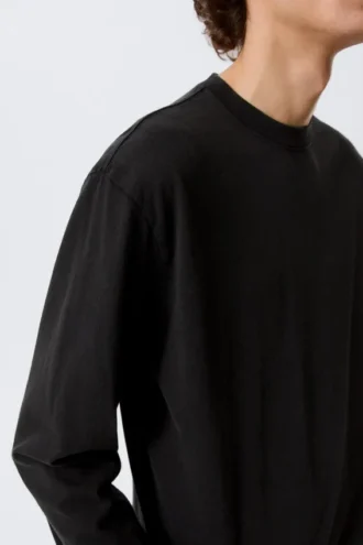 Camiseta holgada de manga larga – Negro Camiseta holgada de manga larga – Negro