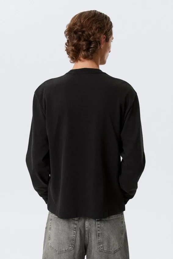 Camiseta holgada de manga larga – Negro Camiseta holgada de manga larga – Negro