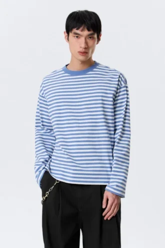 Camiseta holgada de manga larga – Rayas azules y blancas Camiseta holgada de manga larga – Rayas azules y blancas