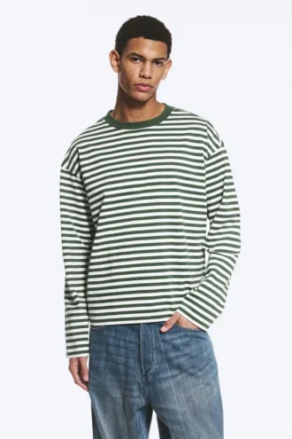 Camiseta holgada de manga larga – Rayas blancas y verde oscuro