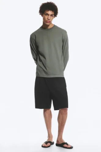 Camiseta holgada de manga larga – Verde caqui apagado