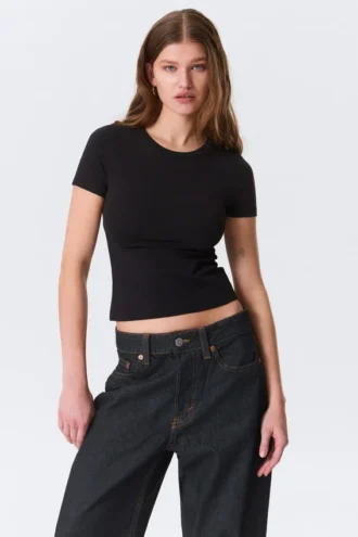 Camiseta mini ajustada – Negro