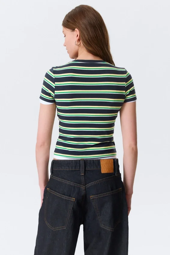 Camiseta mini ajustada – Rayas azul marino/verde Camiseta mini ajustada – Rayas azul marino/verde