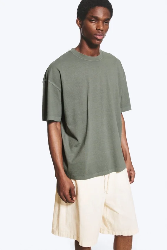 Camiseta oversize de corte cuadrado – Verde caqui claro apagado Camiseta oversize de corte cuadrado – Verde caqui claro apagado