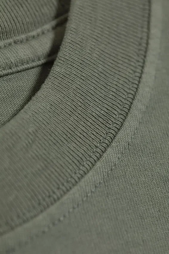 Camiseta oversize de corte cuadrado – Verde caqui claro apagado Camiseta oversize de corte cuadrado – Verde caqui claro apagado