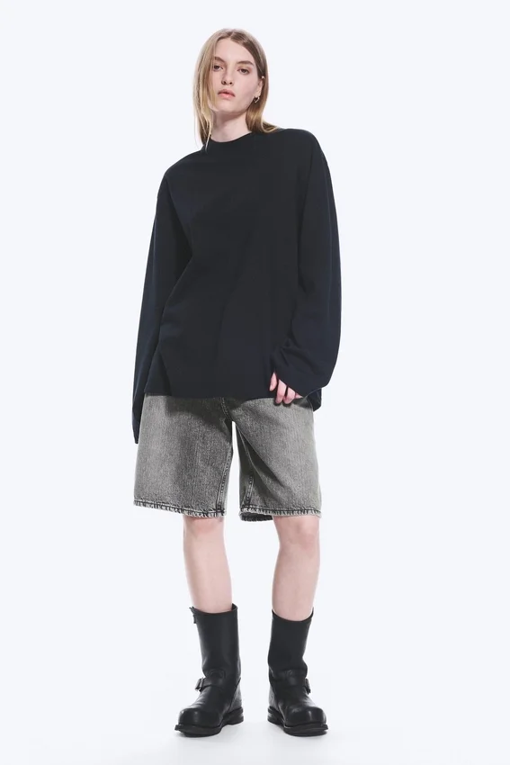 Camiseta oversize de manga larga – Azul marino oscuro Camiseta oversize de manga larga – Azul marino oscuro