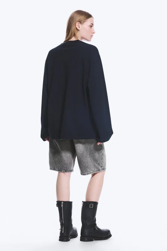 Camiseta oversize de manga larga – Azul marino oscuro Camiseta oversize de manga larga – Azul marino oscuro