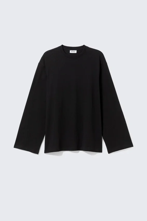 Camiseta oversize de manga larga – Negro Camiseta oversize de manga larga – Negro