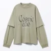 Camiseta oversize de manga larga y doble capa – Caqui claro – Cosmic Echo