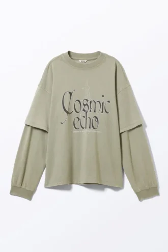 Camiseta oversize de manga larga y doble capa – Caqui claro – Cosmic Echo