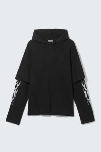 Camiseta oversize de manga larga y doble capa – Negro – Blanco tribal