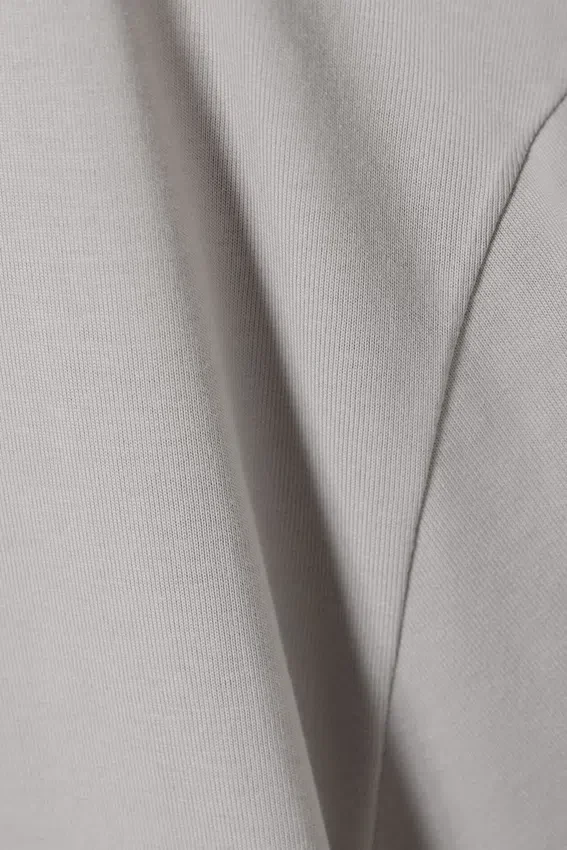 Camiseta oversize de tejido grueso – Gris claro empolvado Camiseta oversize de tejido grueso – Gris claro empolvado
