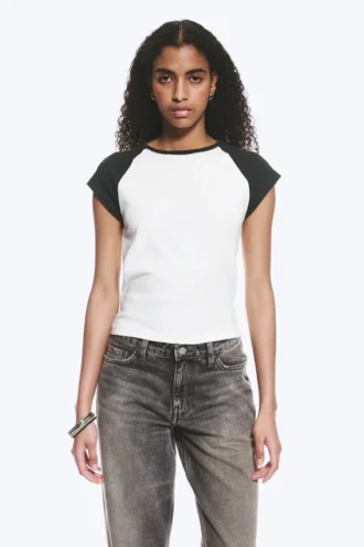 Camiseta raglán de manga corta – Blanco/Gris oscuro