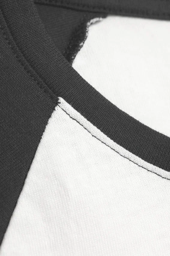 Camiseta raglán de manga corta – Blanco/Gris oscuro Camiseta raglán de manga corta – Blanco/Gris oscuro