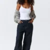 Camiseta sin mangas ajustada con tirantes y cuello redondo – Blanca Camiseta sin mangas ajustada con tirantes y cuello redondo – Blanca