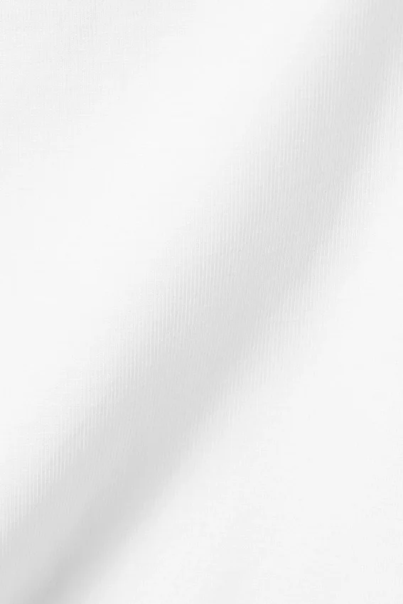 Camiseta sin mangas ajustada con tirantes y cuello redondo – Blanca Camiseta sin mangas ajustada con tirantes y cuello redondo – Blanca