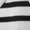 Camiseta sin mangas ajustada con tirantes y cuello redondo – Rayas blancas y negras Camiseta sin mangas ajustada con tirantes y cuello redondo – Rayas blancas y negras