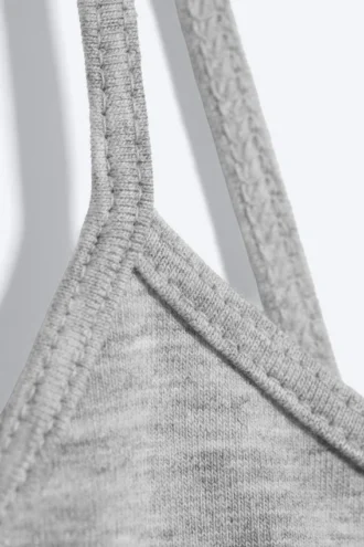 Camiseta sin mangas ajustada de algodón con cuello en V – Gris claro melange