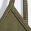 Camiseta sin mangas ajustada de algodón con cuello en V – Verde caqui apagado Camiseta sin mangas ajustada de algodón con cuello en V – Verde caqui apagado