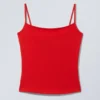 Camiseta sin mangas ajustada de algodón – Rojo brillante Camiseta sin mangas ajustada de algodón – Rojo brillante