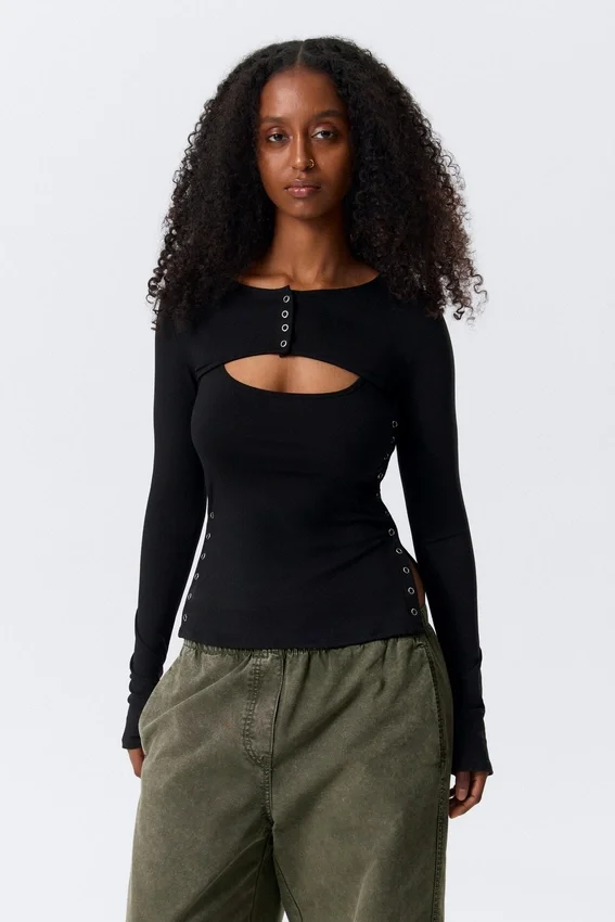 Camiseta sin mangas con bolero de dos piezas en capas – Negro Camiseta sin mangas con bolero de dos piezas en capas – Negro