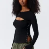 Camiseta sin mangas con bolero de dos piezas en capas – Negro Camiseta sin mangas con bolero de dos piezas en capas – Negro