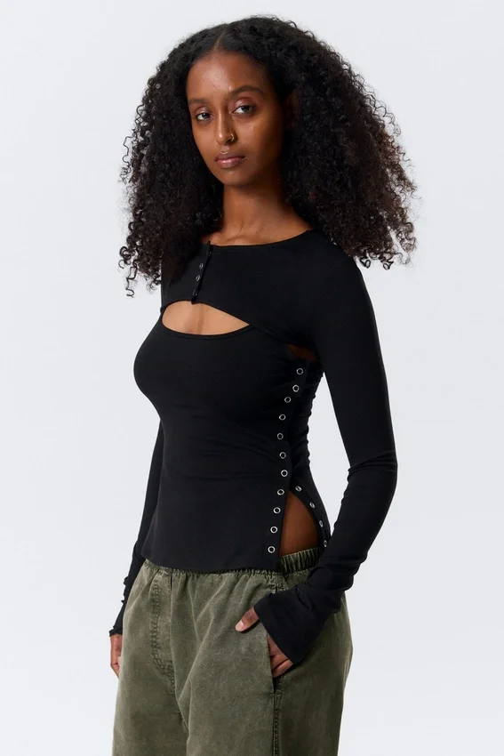 Camiseta sin mangas con bolero de dos piezas en capas – Negro Camiseta sin mangas con bolero de dos piezas en capas – Negro