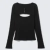 Camiseta sin mangas con bolero de dos piezas en capas – Negro Camiseta sin mangas con bolero de dos piezas en capas – Negro