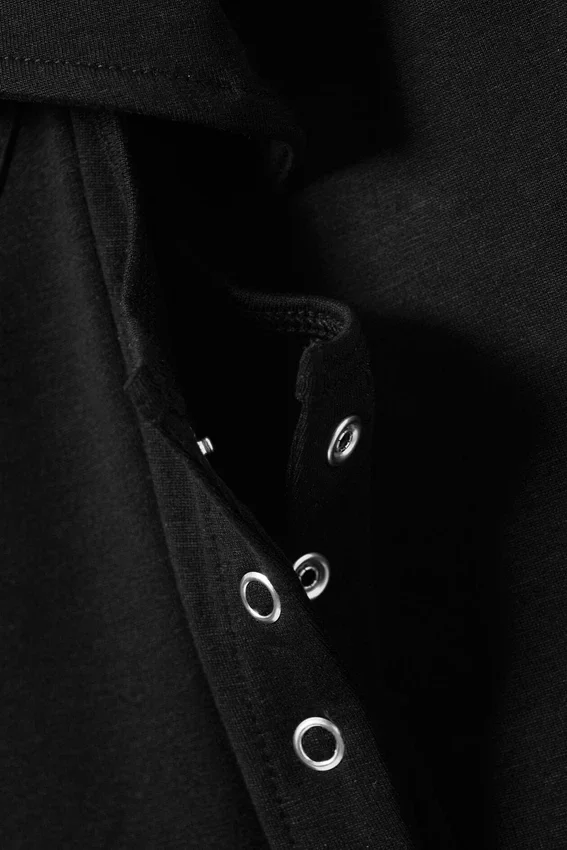 Camiseta sin mangas con bolero de dos piezas en capas – Negro Camiseta sin mangas con bolero de dos piezas en capas – Negro