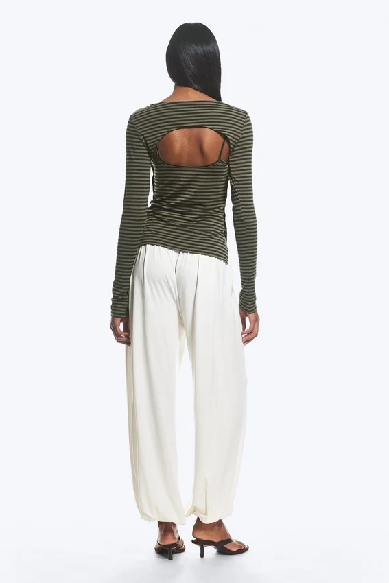 Camiseta sin mangas con bolero de dos piezas en capas – Verde caqui apagado Camiseta sin mangas con bolero de dos piezas en capas – Verde caqui apagado