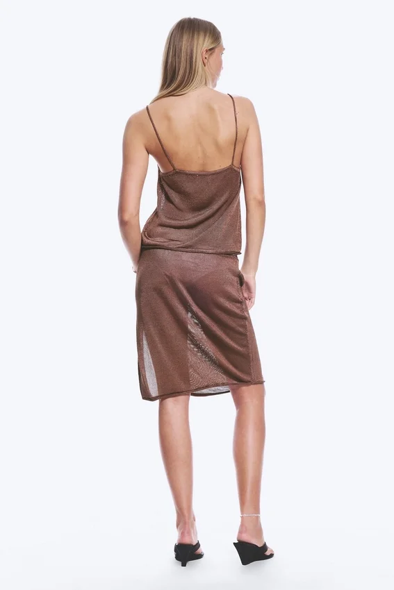Camisola de punto con cuello cuadrado – Marrón Camisola de punto con cuello cuadrado – Marrón