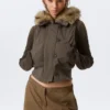 Chaleco bomber con capucha convertible – Gris oscuro Chaleco bomber con capucha convertible – Gris oscuro