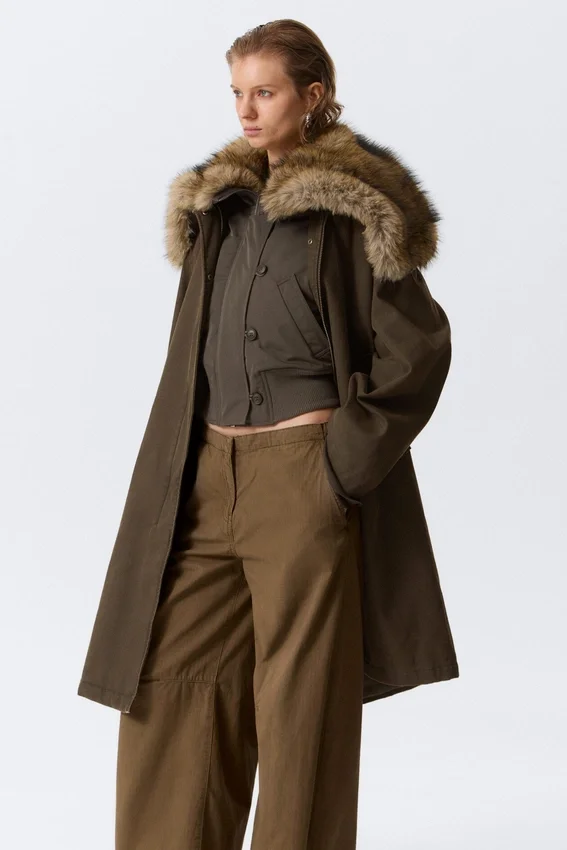 Chaleco bomber con capucha convertible – Gris oscuro Chaleco bomber con capucha convertible – Gris oscuro