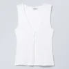 Chaleco sin mangas ajustado con botones – Blanco