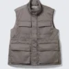 Chaleco utilitario acolchado oversize – Gris oscuro Chaleco utilitario acolchado oversize – Gris oscuro