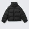 Chaqueta acolchada corta oversize – Negro
