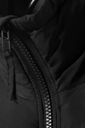 Chaqueta acolchada de nailon con cordón – Negro Chaqueta acolchada de nailon con cordón – Negro