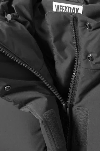 Chaqueta acolchada entallada – Gris oscuro