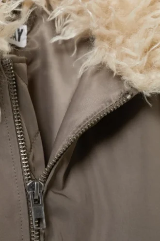 Chaqueta bomber con cuello de piel sintética – Dark Mole Chaqueta bomber con cuello de piel sintética – Dark Mole