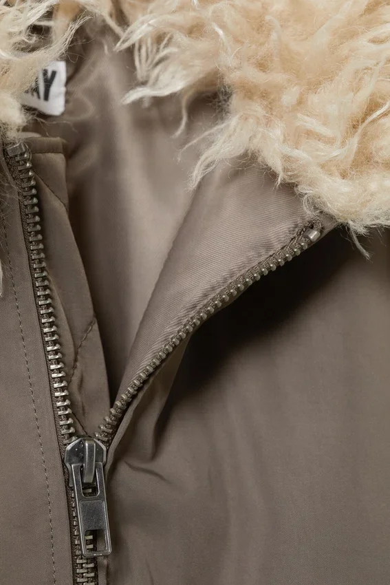Chaqueta bomber con cuello de piel sintética – Dark Mole Chaqueta bomber con cuello de piel sintética – Dark Mole