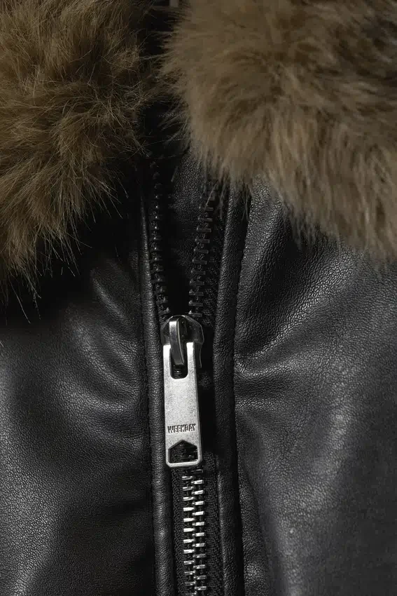 Chaqueta bomber de imitación de piel de corte holgado – Negro Chaqueta bomber de imitación de piel de corte holgado – Negro