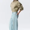Chaqueta bomber holgada de nailon de Yulia B – Verde caqui claro Chaqueta bomber holgada de nailon de Yulia B – Verde caqui claro