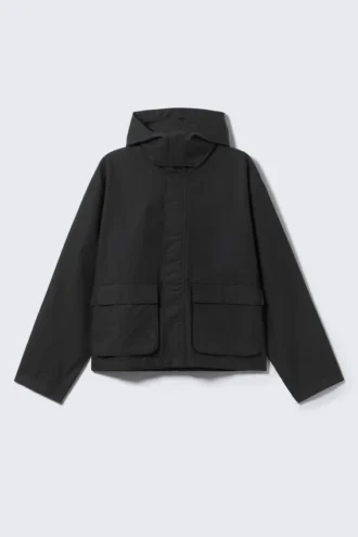 Chaqueta con capucha de corte holgado – Negro
