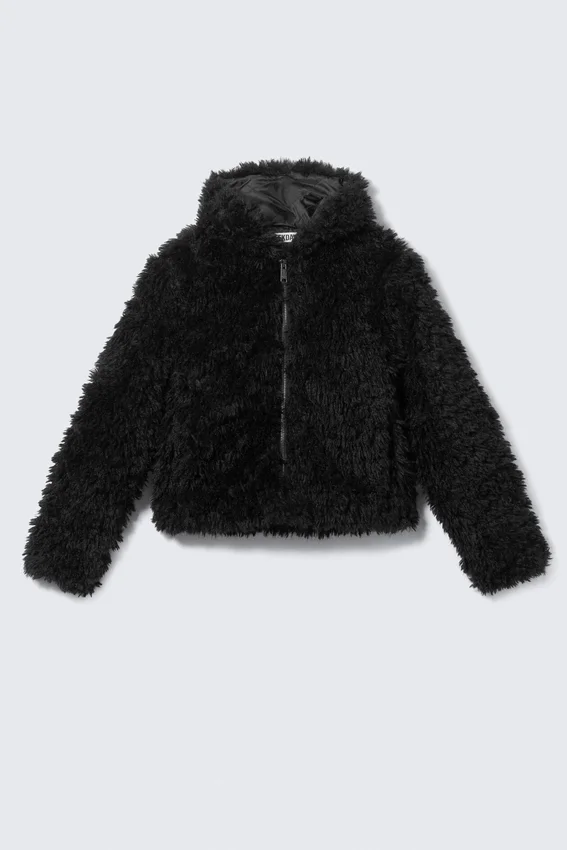 Chaqueta con capucha de piel sintética encogida – Negro Chaqueta con capucha de piel sintética encogida – Negro