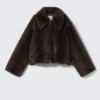 Chaqueta con cremallera de piel sintética – Marrón oscuro