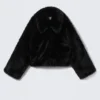 Chaqueta con cremallera de piel sintética – Negro