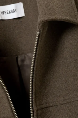 Chaqueta corta de mezcla de lana – Marrón oscuro
