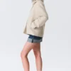 Chaqueta cuadrada abotonada de mezcla de lana – Crema empolvado Chaqueta cuadrada abotonada de mezcla de lana – Crema empolvado