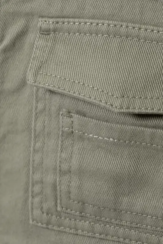 Chaqueta de algodón con mangas desmontables – Verde caqui claro deslavado Chaqueta de algodón con mangas desmontables – Verde caqui claro deslavado